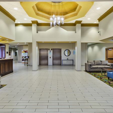 Holiday Inn & Suites Bolingbrook By Ihg Exterior foto