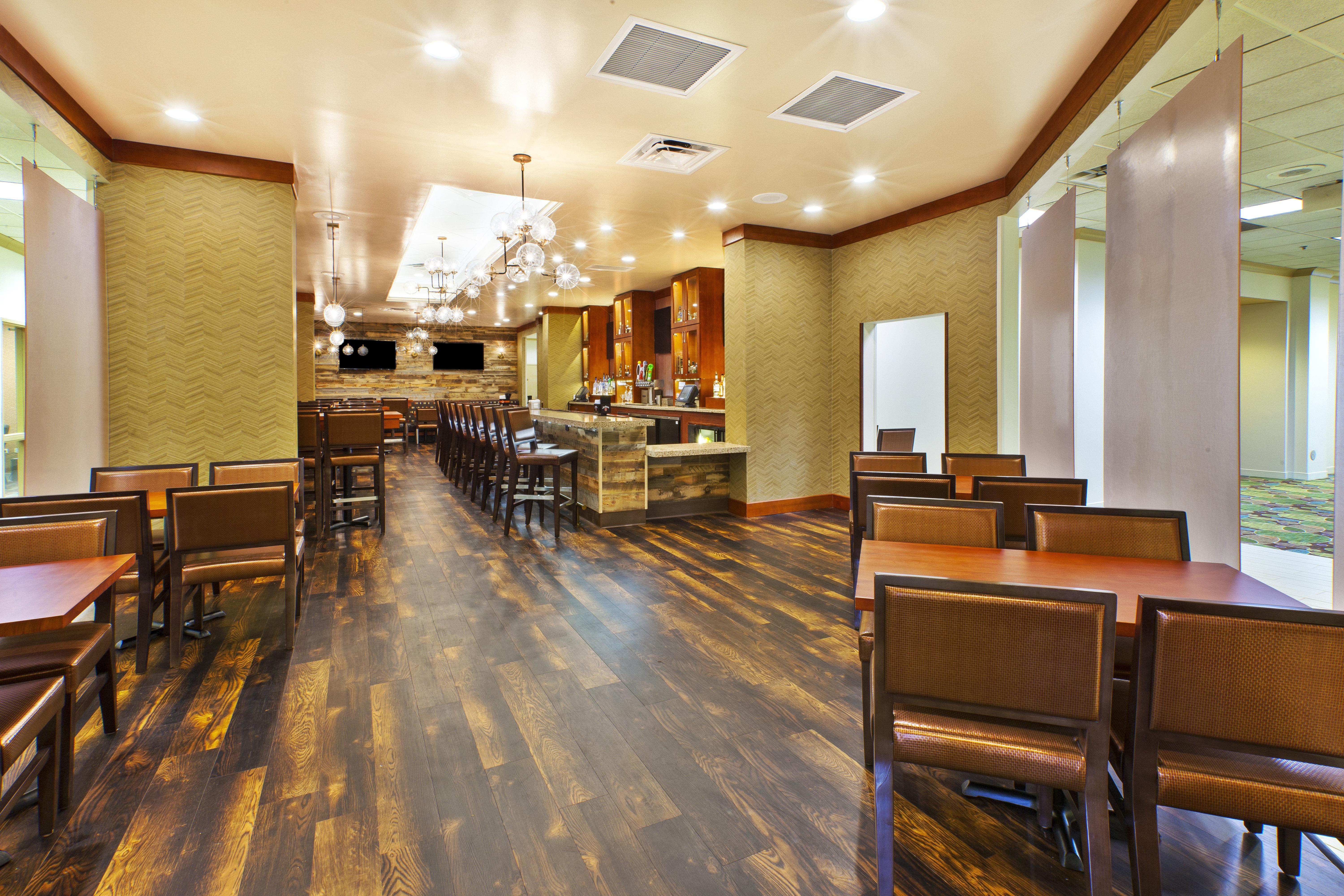 Holiday Inn & Suites Bolingbrook By Ihg Exterior foto