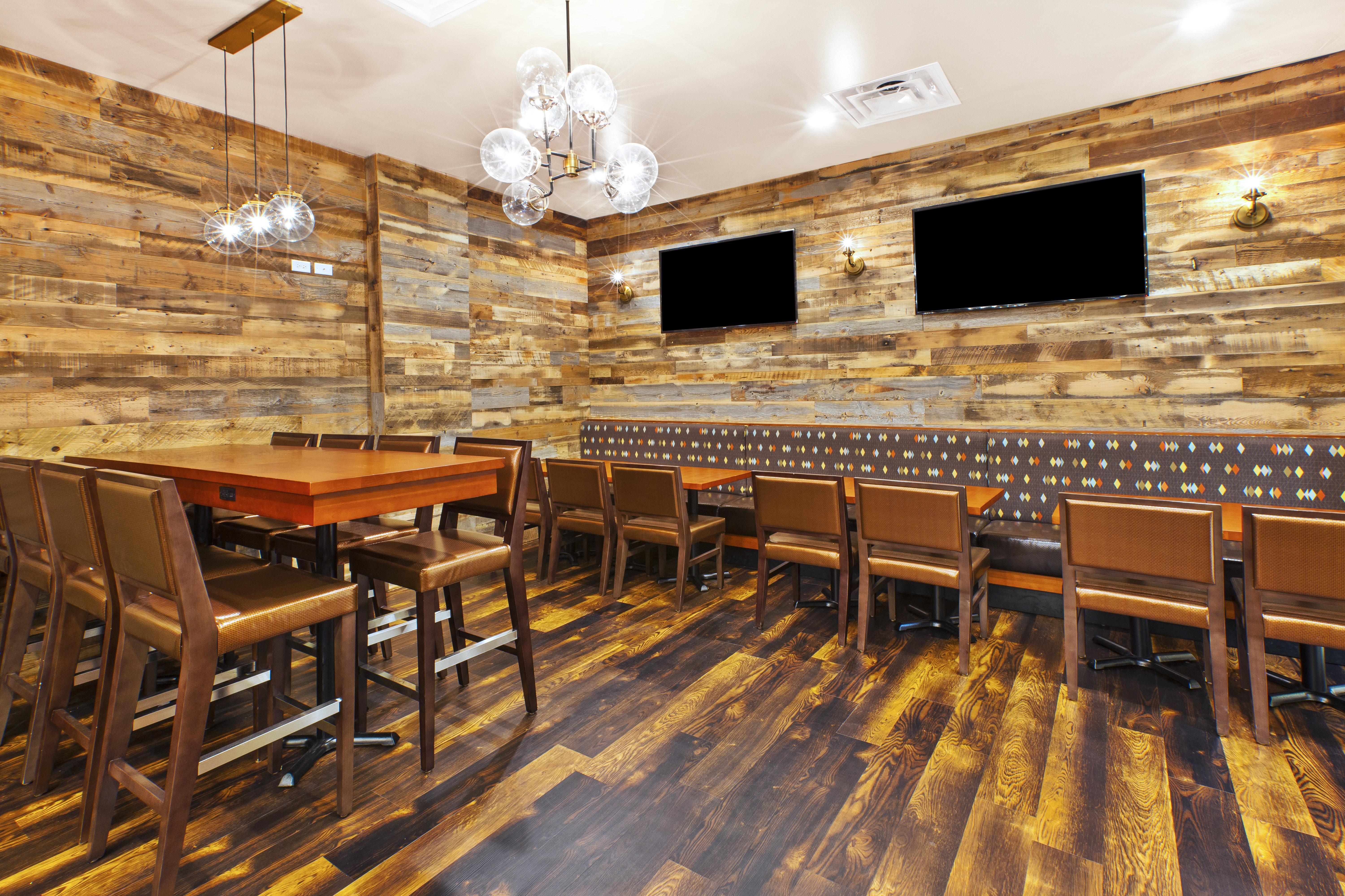 Holiday Inn & Suites Bolingbrook By Ihg Exterior foto